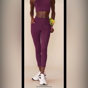 PLUM Compressive Pocket Legging (23 3/4")